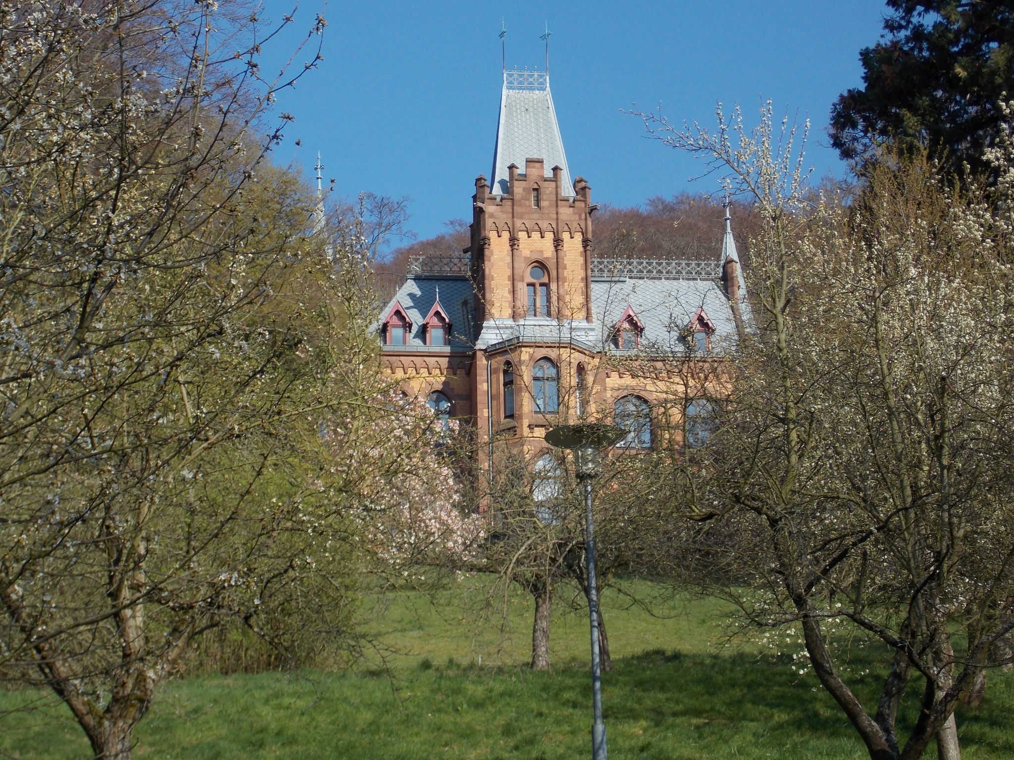 Hirschburg Industriekultur Bonn / Siebengebirge